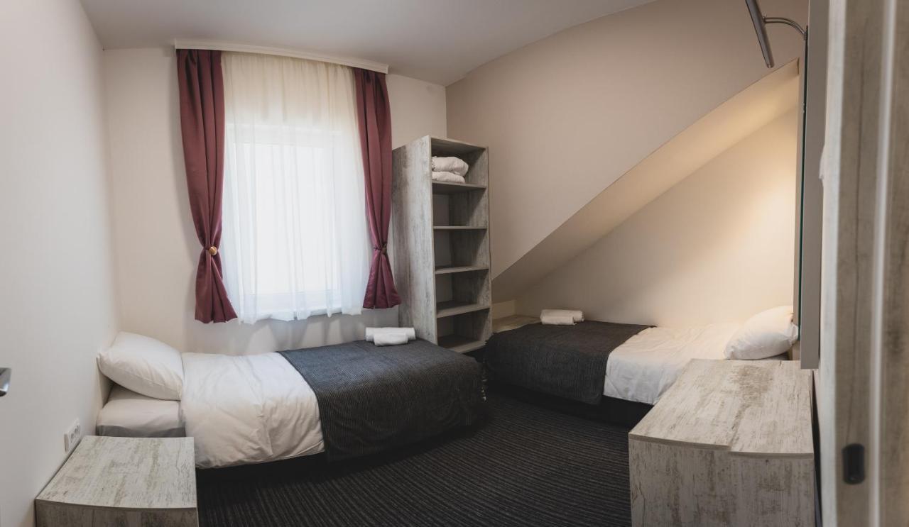 Hotel Navigator Palić Esterno foto