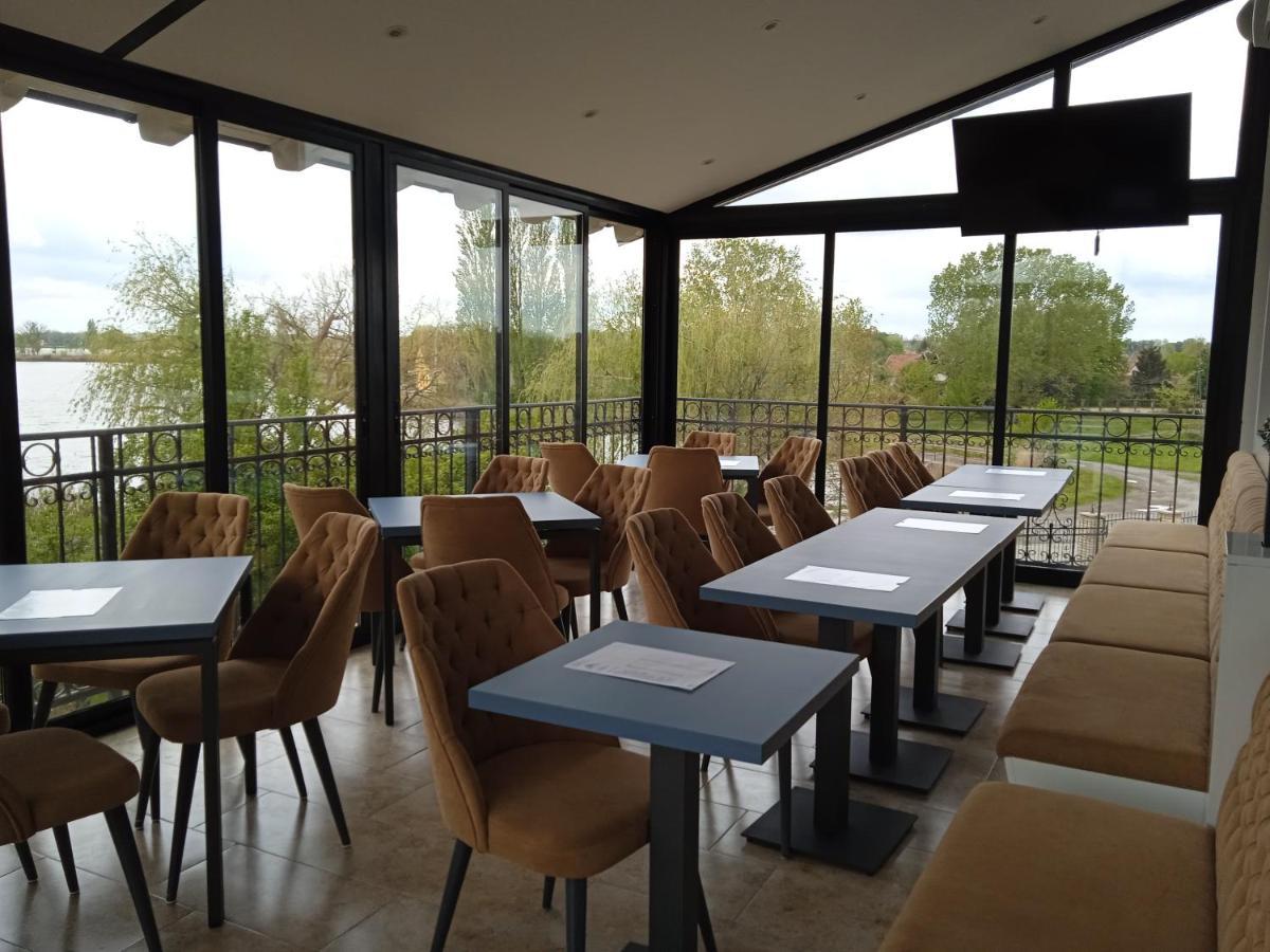 Hotel Navigator Palić Esterno foto