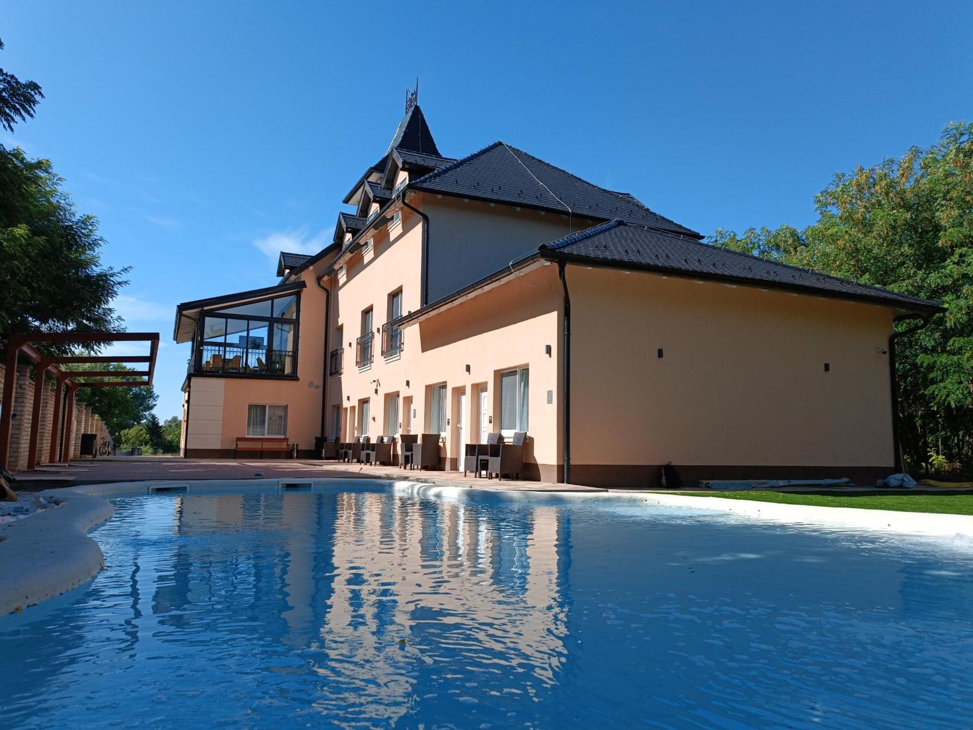 Hotel Navigator Palić Esterno foto